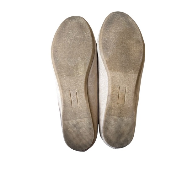 New Directions Tan Suede Studded Hutch Ballet Flats Size 6.5 Casual Neutral Work - Picture 8 of 10